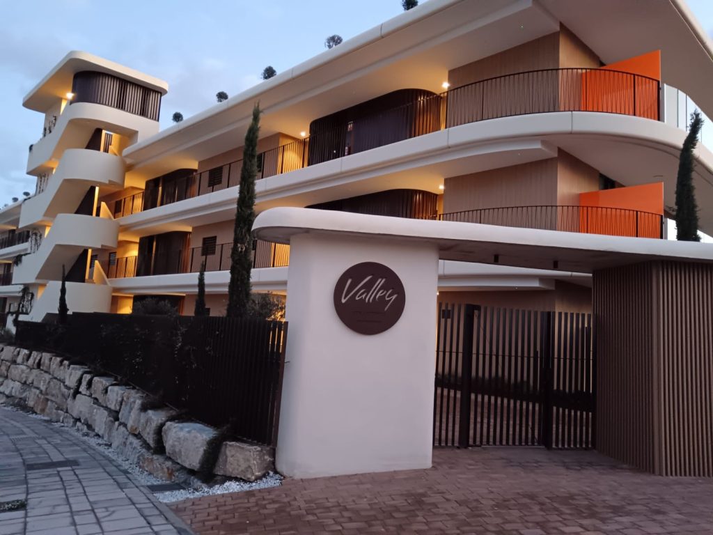 imgi 1 EHODlaL5m89AcsOGFKB67T4fZSU